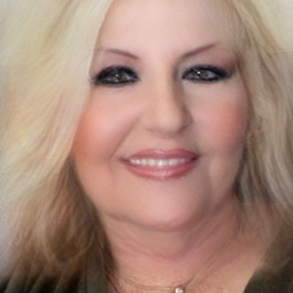 Meet your Posher, Annie - Picture 1 of 1